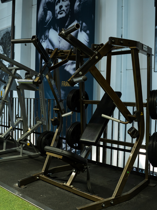 Hammer Strength Decline Chest Press