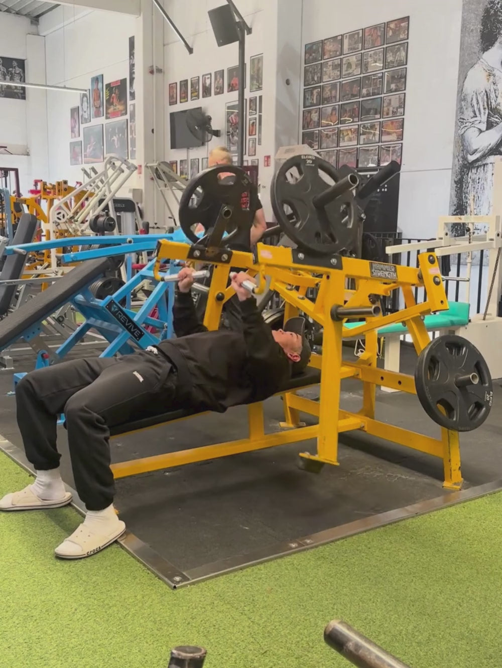 Hammer Strength Lying Chest Press