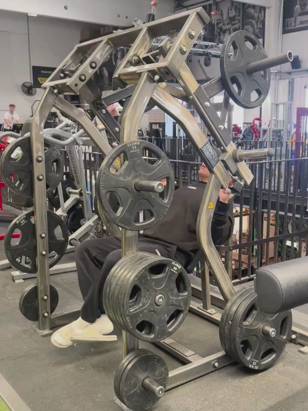 Hammer Strength Shoulder Press